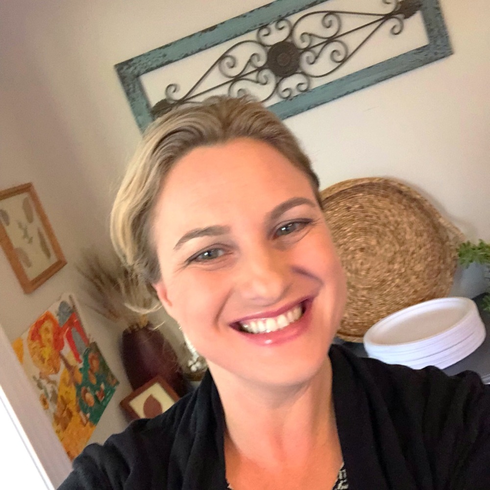 Meet your Posher, Maria